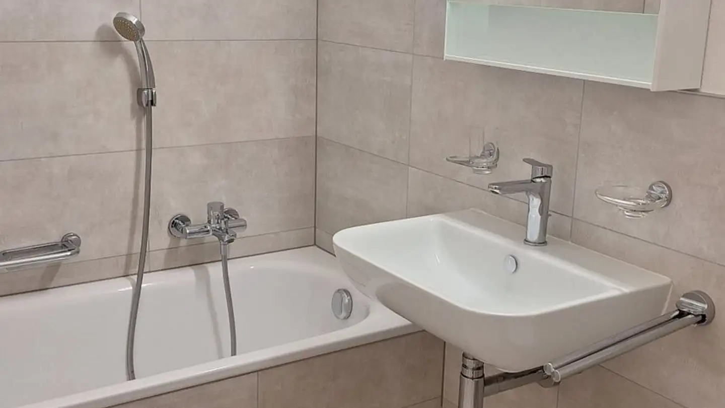 Appartement à louer - Er Stráda Del Tasígn 18, 6513 Monte Carasso - Photo 3