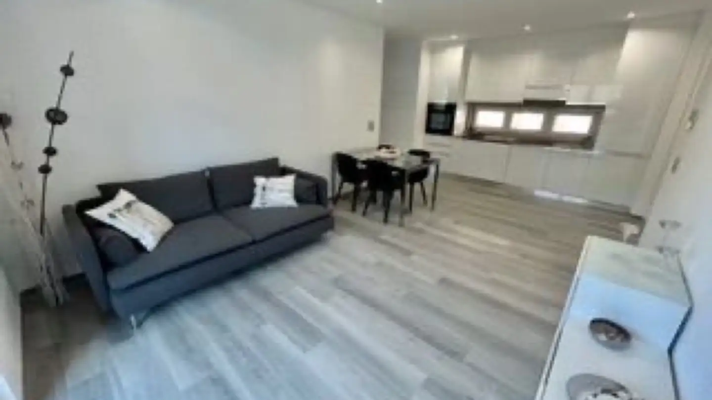 Apartment for rent - 6825 Capolago