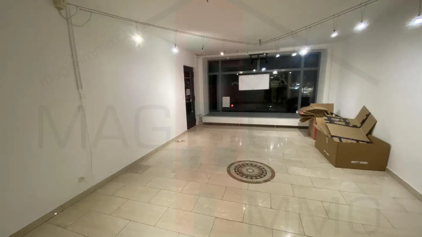 Einkaufszentrum mieten - Rue De Fer 7, 2800 Delémont - Foto 3