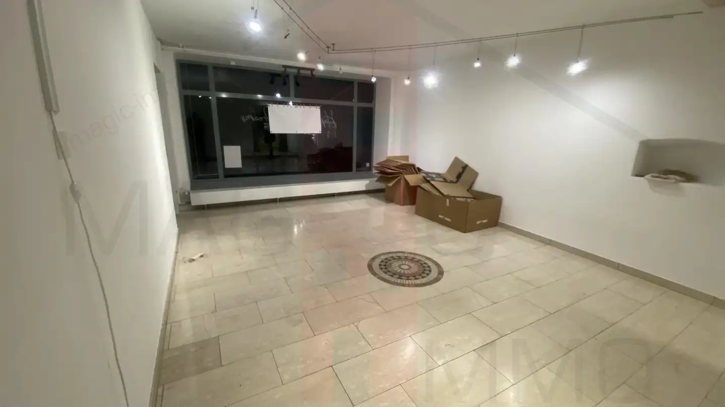 Einkaufszentrum mieten - Rue De Fer 7, 2800 Delémont - Foto 4