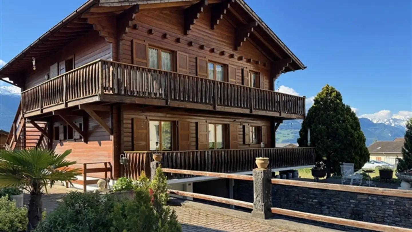 Single house for sale - 1976 Erde