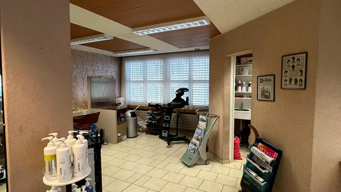 Medical practice for sale - Neudorfstrasse 96, 7430 Thusis - Photo 3