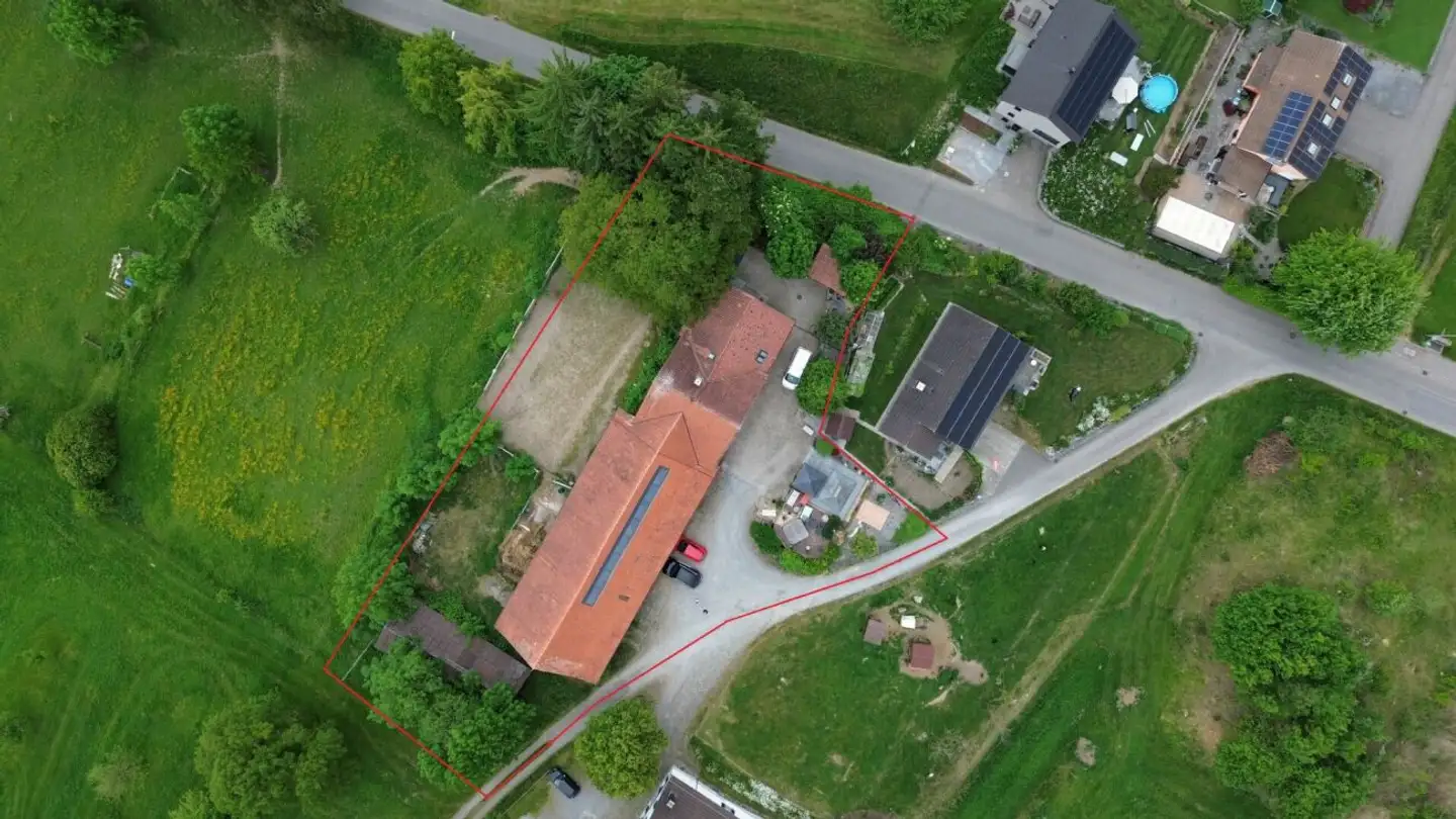 Place de parking extérieure à louer - Linden 17, 9300 Wittenbach