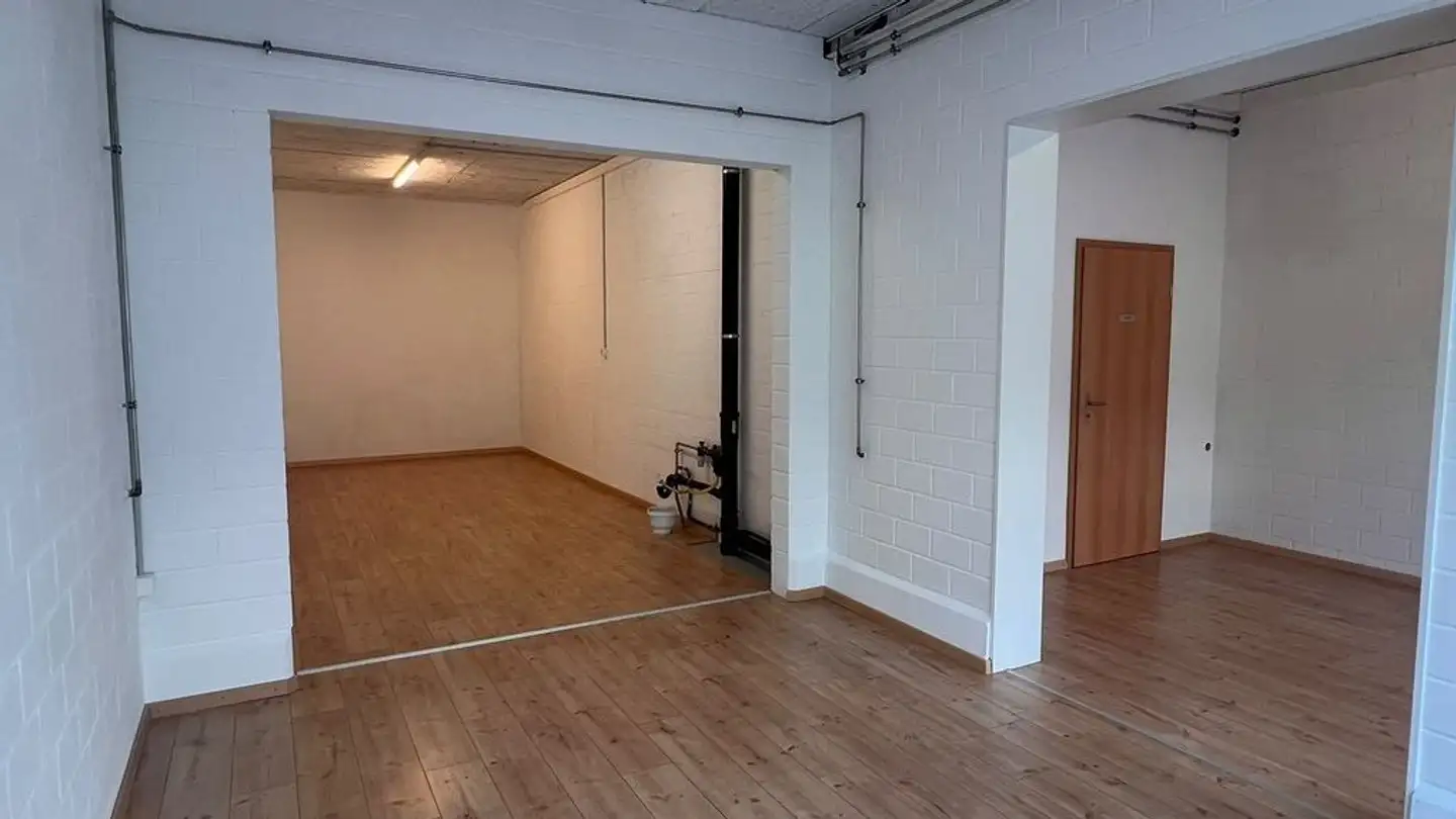 Commercial à louer - Moosbachstrasse 50a, 8910 Affoltern am Albis