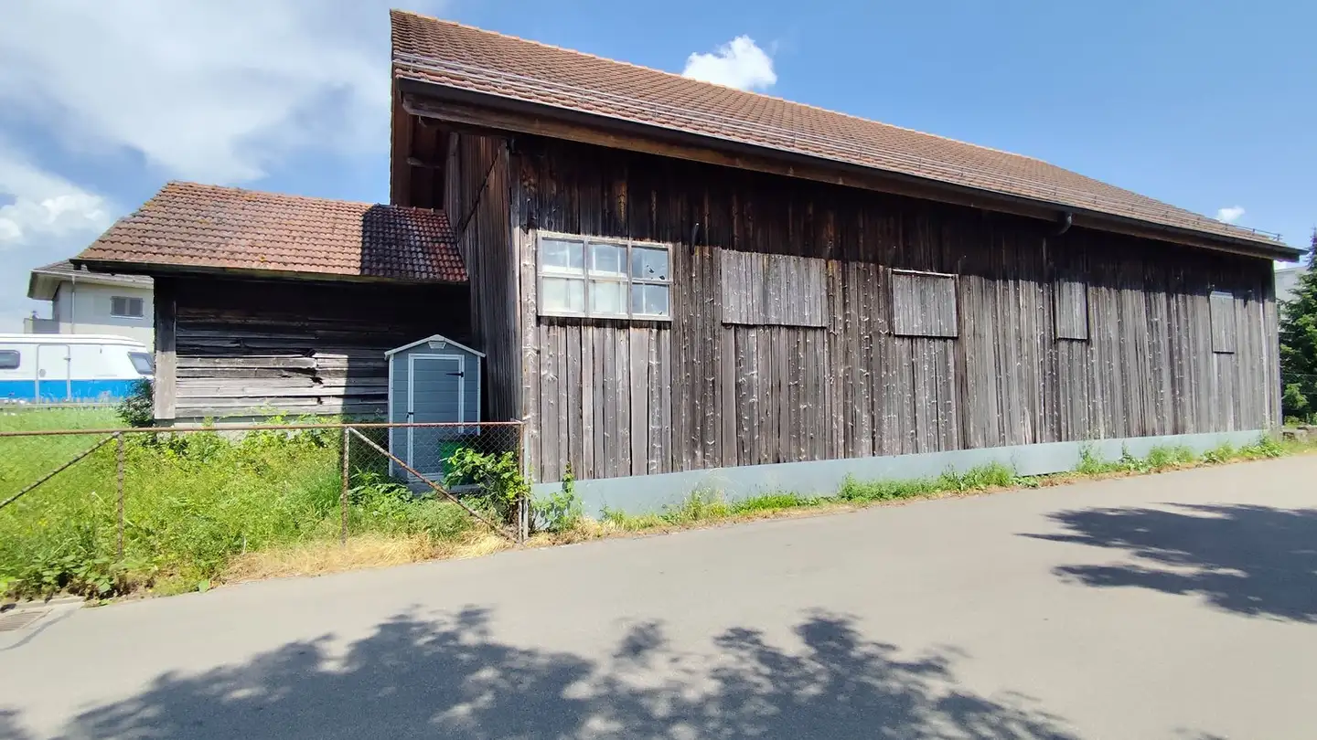 Single garage for rent - Burgweg 3, 3270 Aarberg