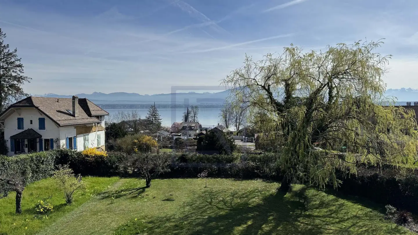 Constructible plot for sale - 1295 Mies