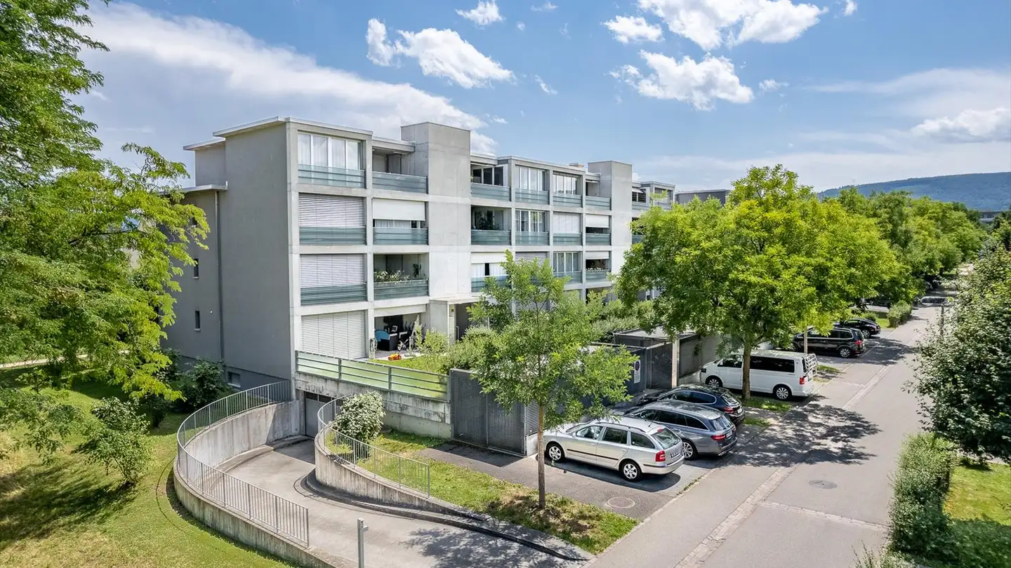 Tiefgaragenstellplatz mieten - Sundgauerstrasse 70, 4106 Therwil
