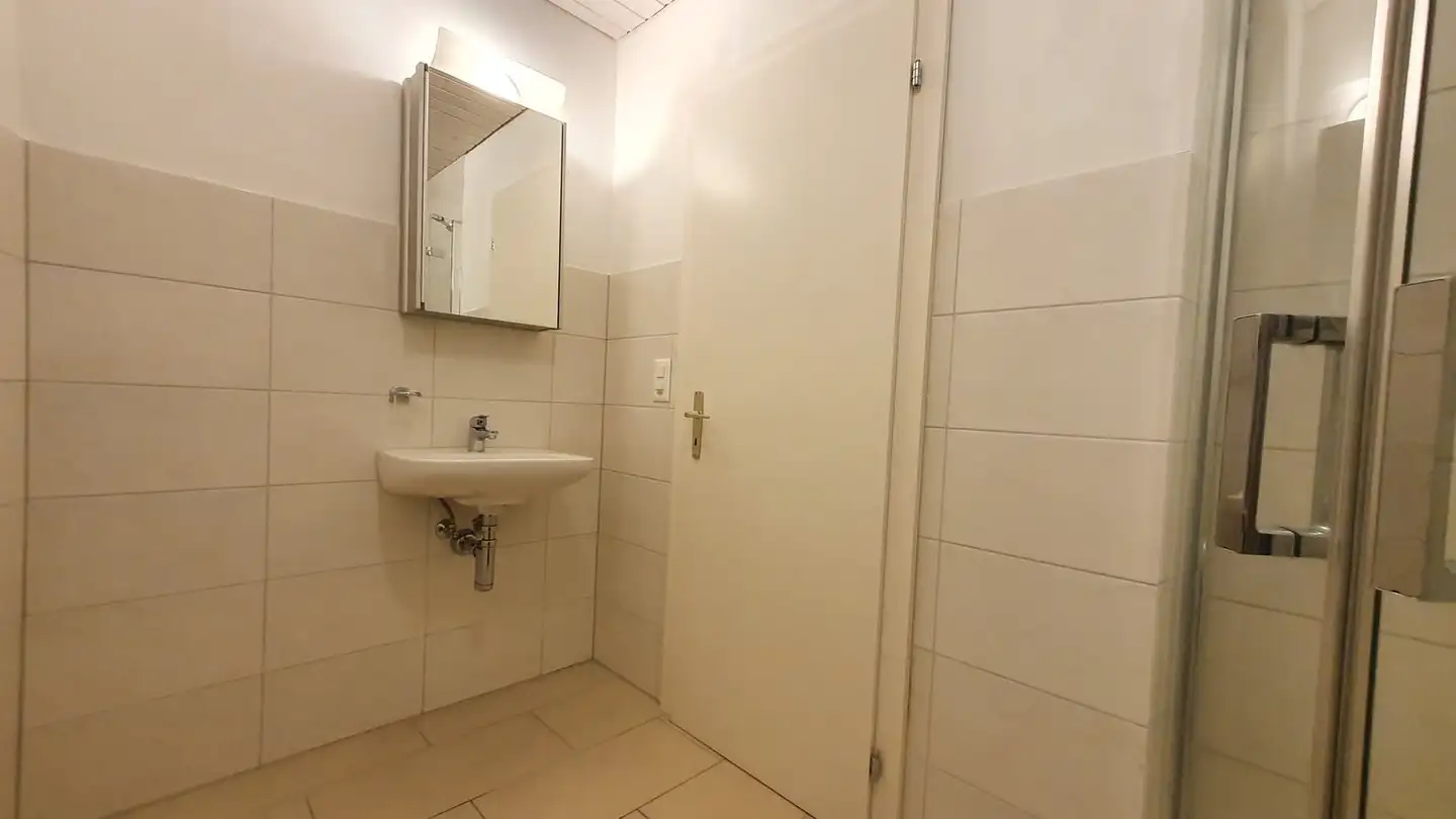 Apartment for rent - Hinterdorfstrasse 72, 8753 Mollis - Photo 3