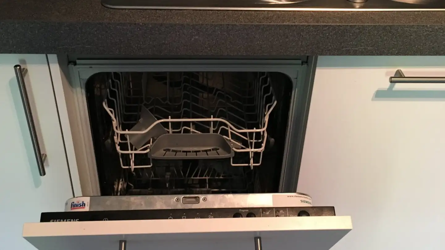 Apartment for rent - Rue des Poteaux 6, 2000 Neuchâtel - Photo 3