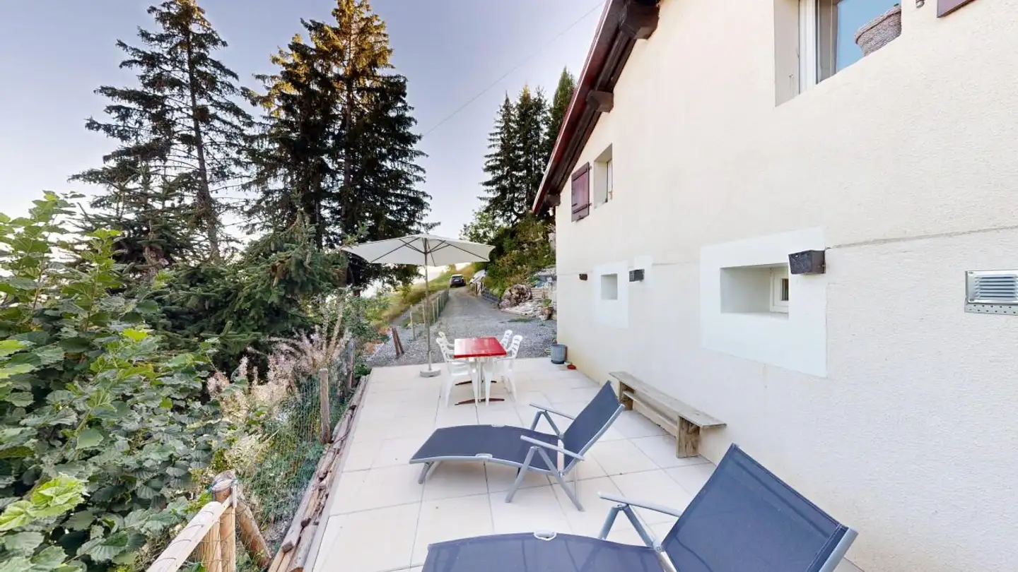 Single house for sale - 1976 Erde
