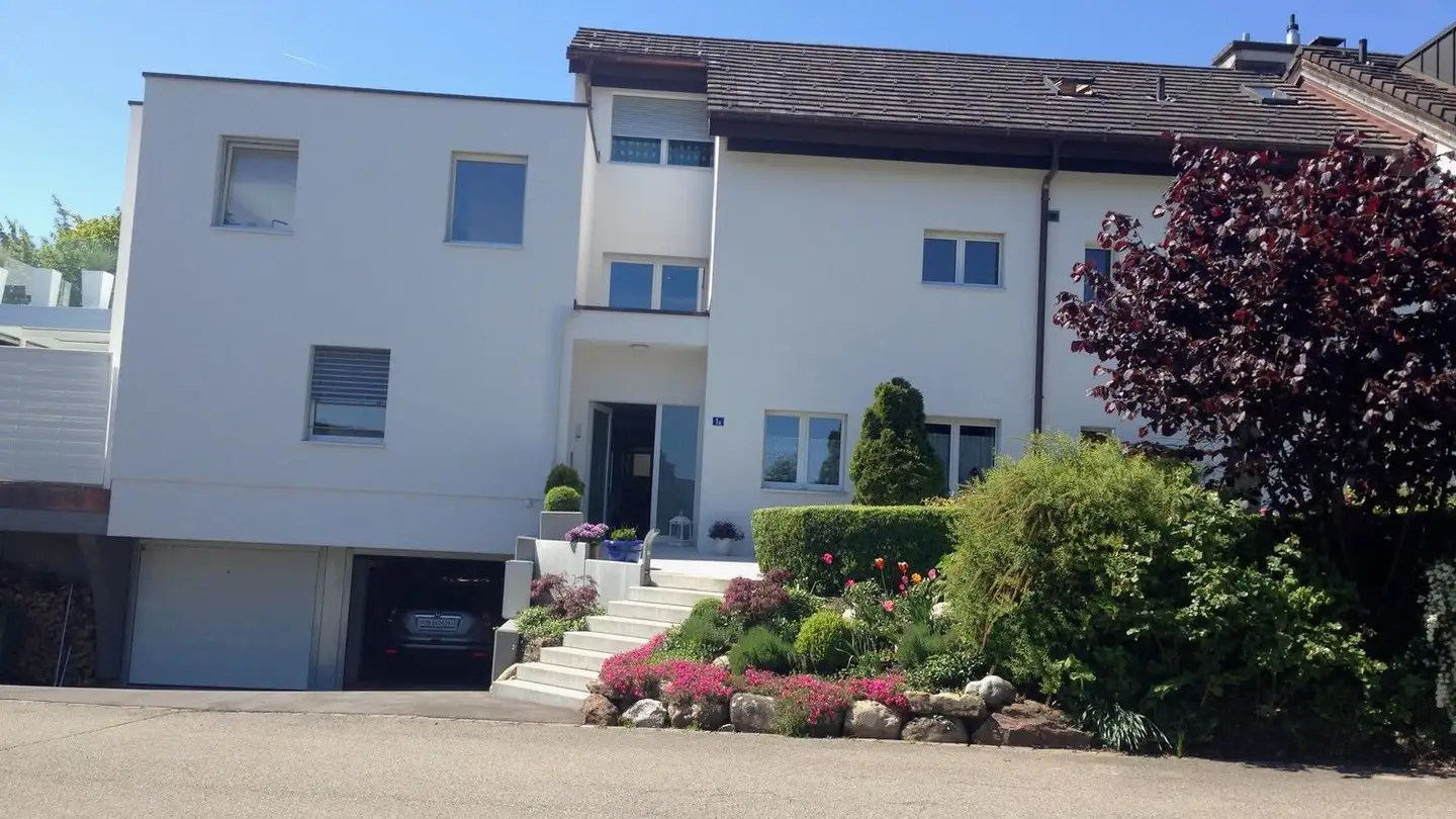 Semi-detached house for rent - 8127 Forch