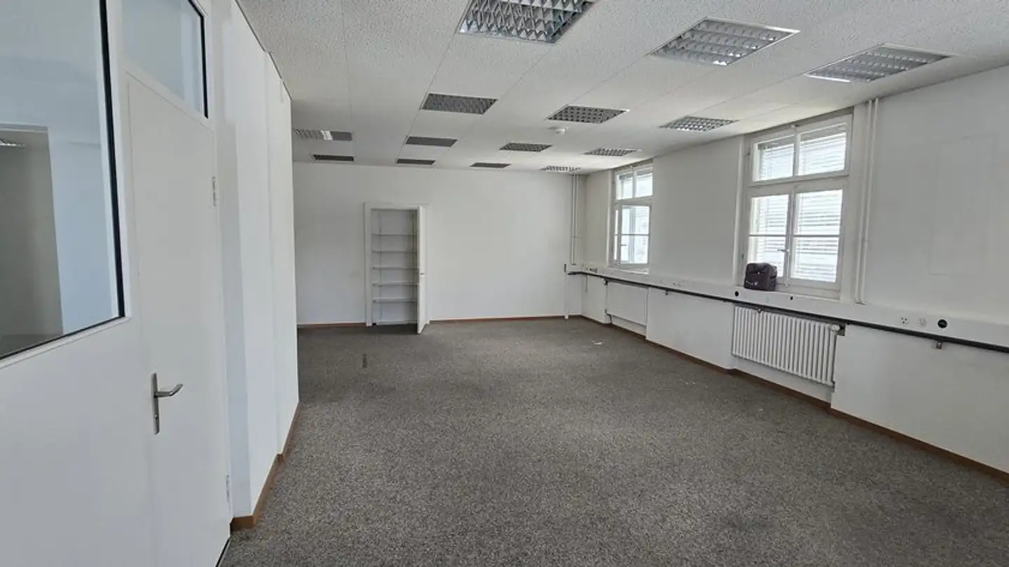 Bureau à louer - Bernstrasse 41, 3175 Flamatt - Photo 2