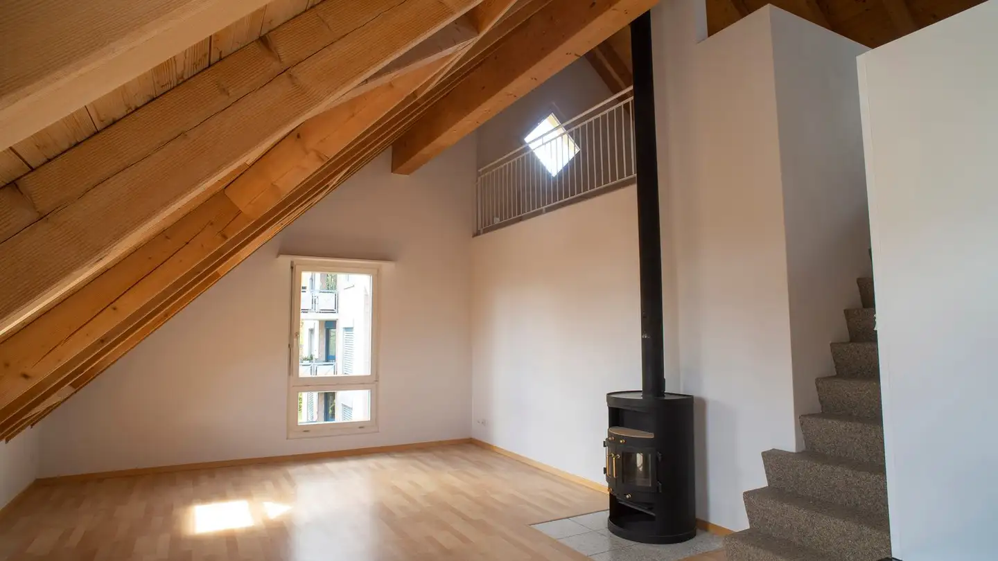 Dachgeschosswohnung mieten - Wiesenstrasse 18, 4900 Langenthal