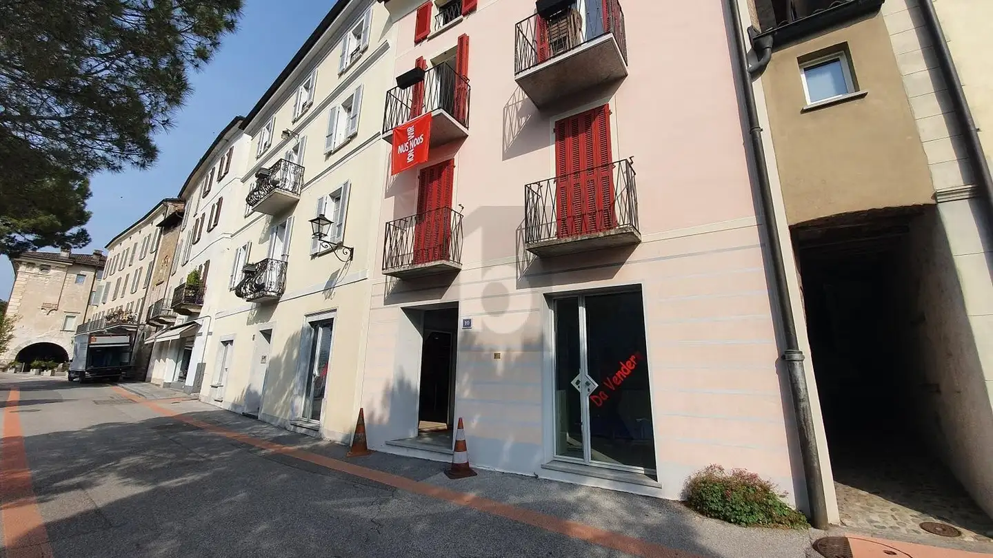 Magasin à vendre - 6922 Morcote