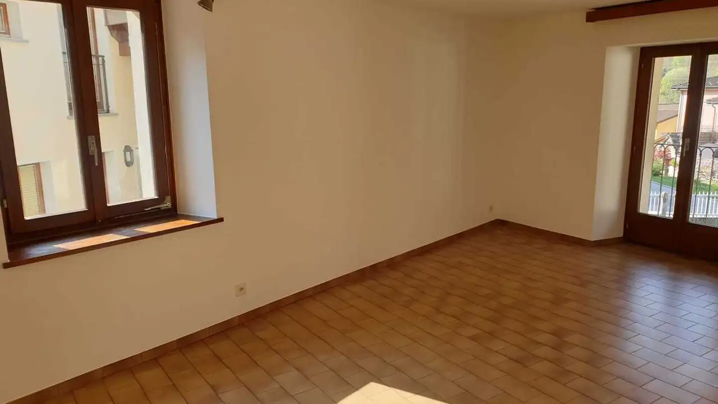 Apartment for rent - Via Brónn D Mézz, 6690 Cavergno - Photo 4