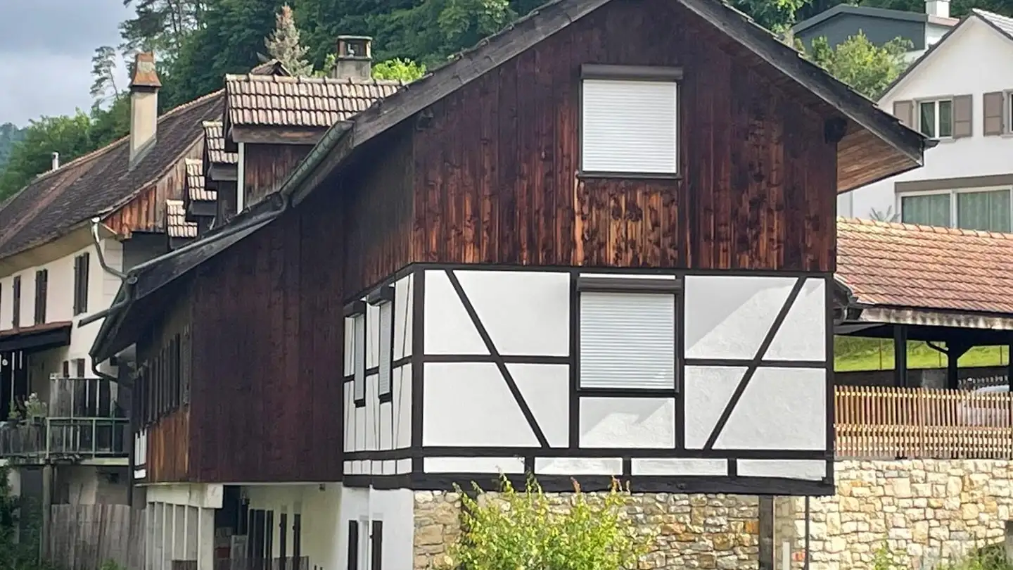 Mischgenutztes Gebäude kaufen - 2800 Delémont