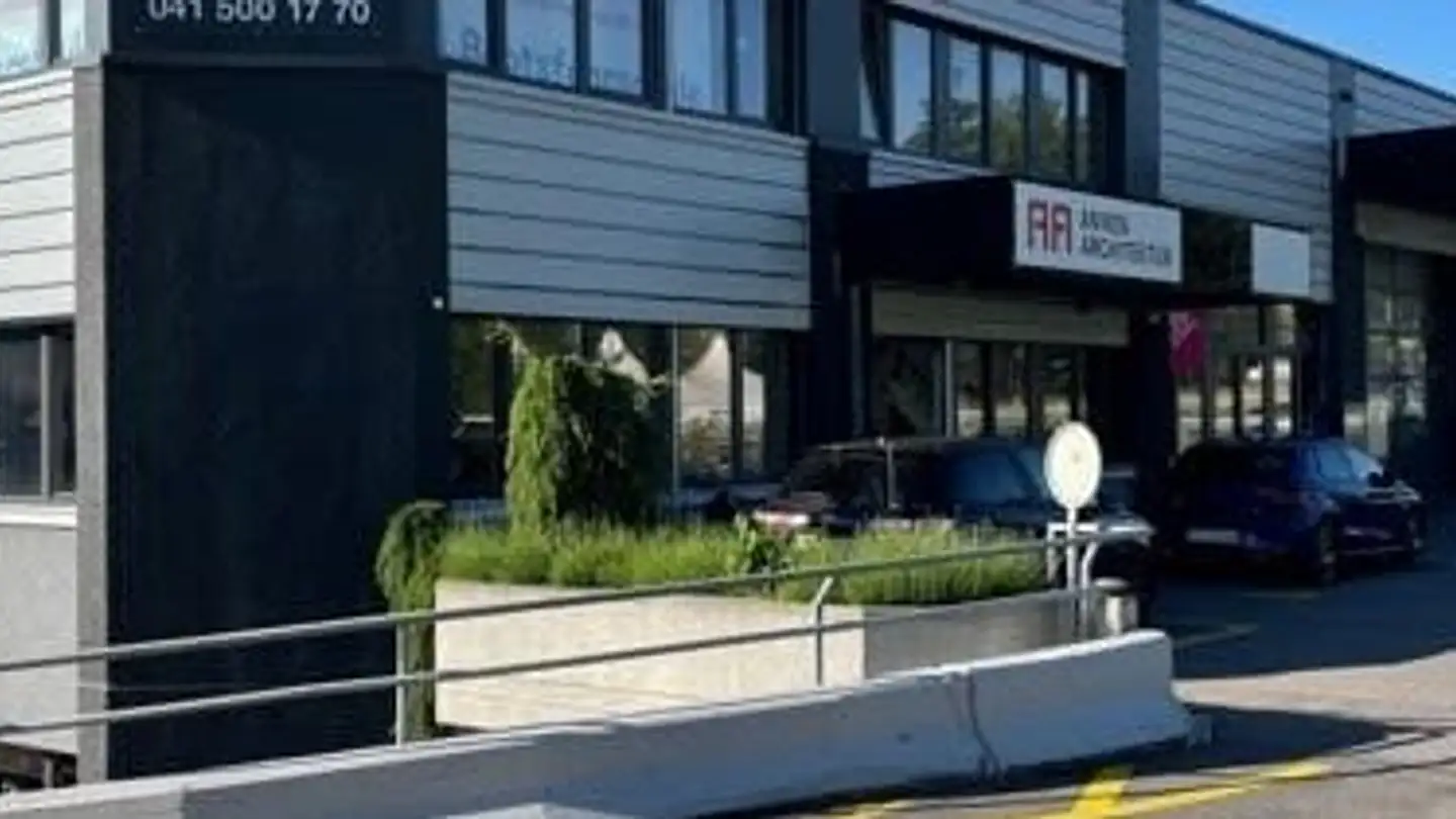 Spazio ufficio in affitto - Chli-Ebnet 1, 6403 Küssnacht am Rigi - Photo 2