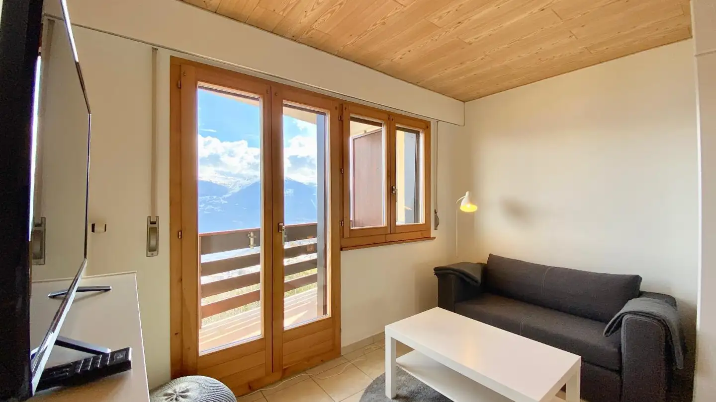 Studio for rent - Route De La Combaz 38, 3963 Crans-Montana - Photo 2