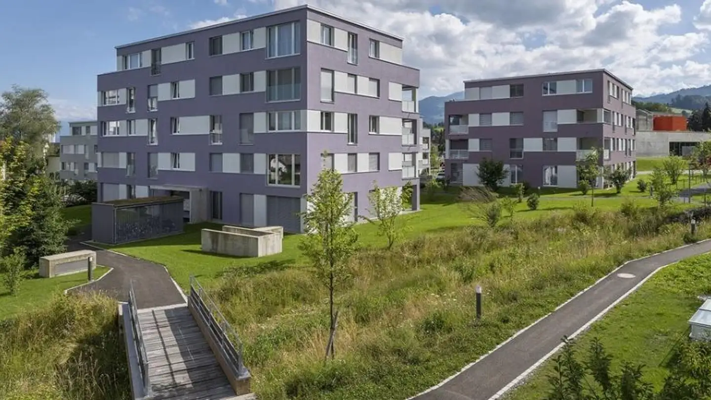 Place de parking souterraine à louer - Schulstrasse 2, 9450 Altstätten SG