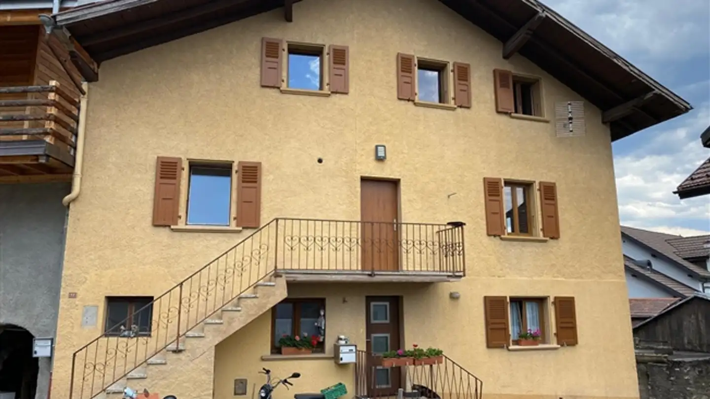 Einfamilienhaus kaufen - 1976 Erde