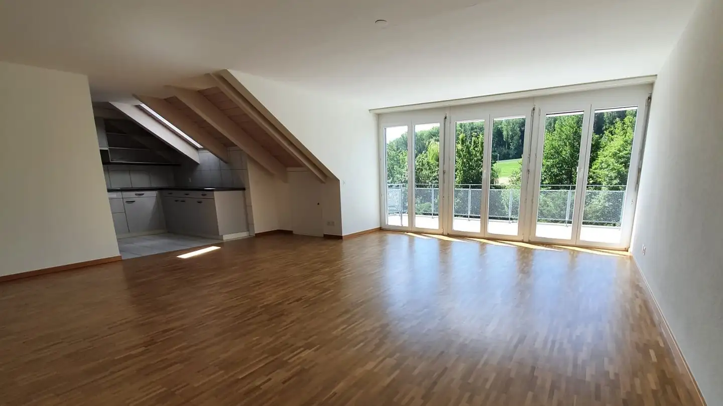 Dachgeschosswohnung mieten - Im Mooswasen 26, 4106 Therwil
