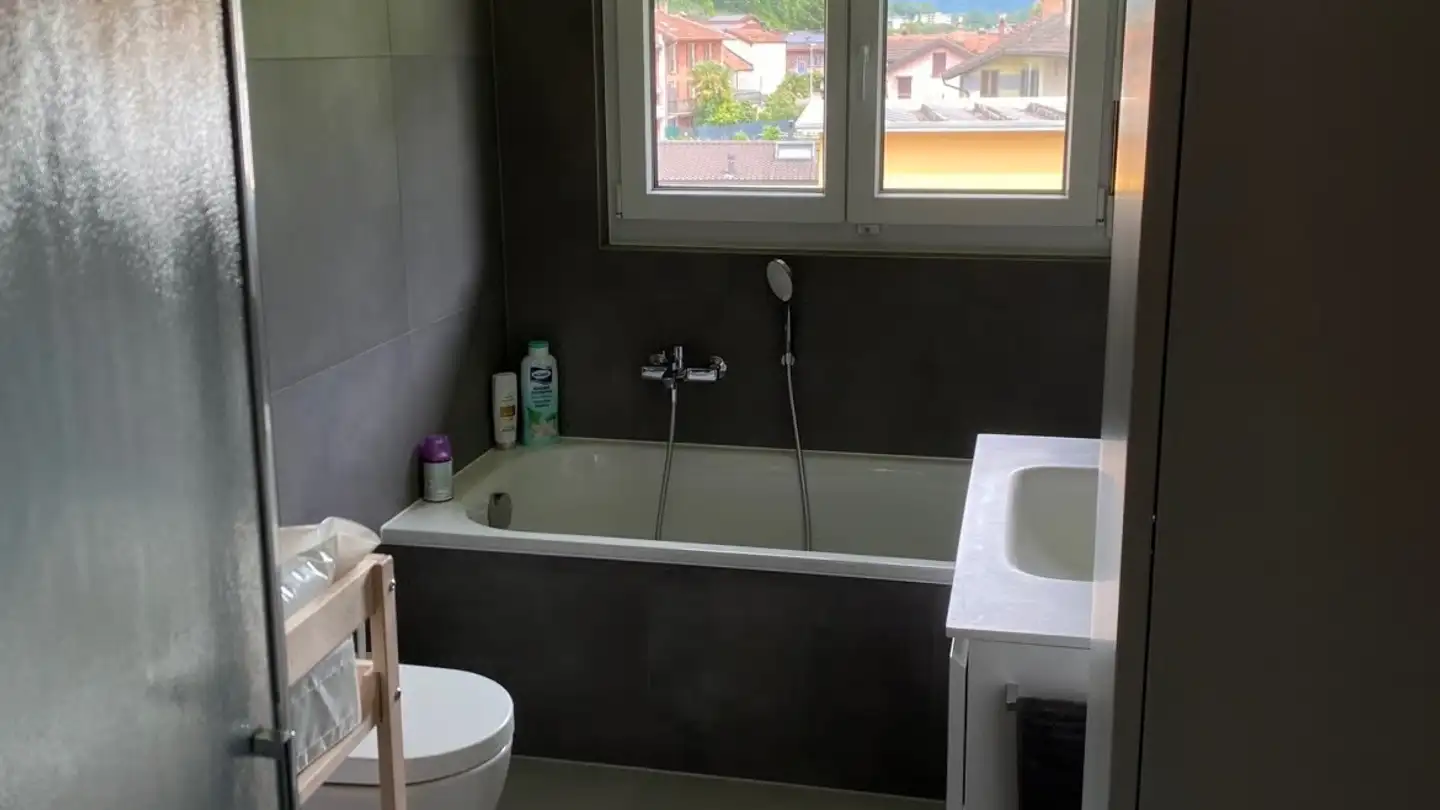Appartement à louer - Via Alla Tenza, 6532 Castione - Photo 3