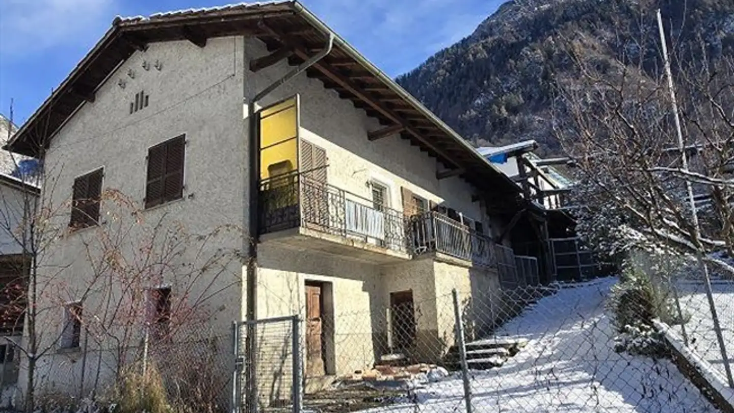 Immeuble résidentiel à vendre - 6718 Olivone