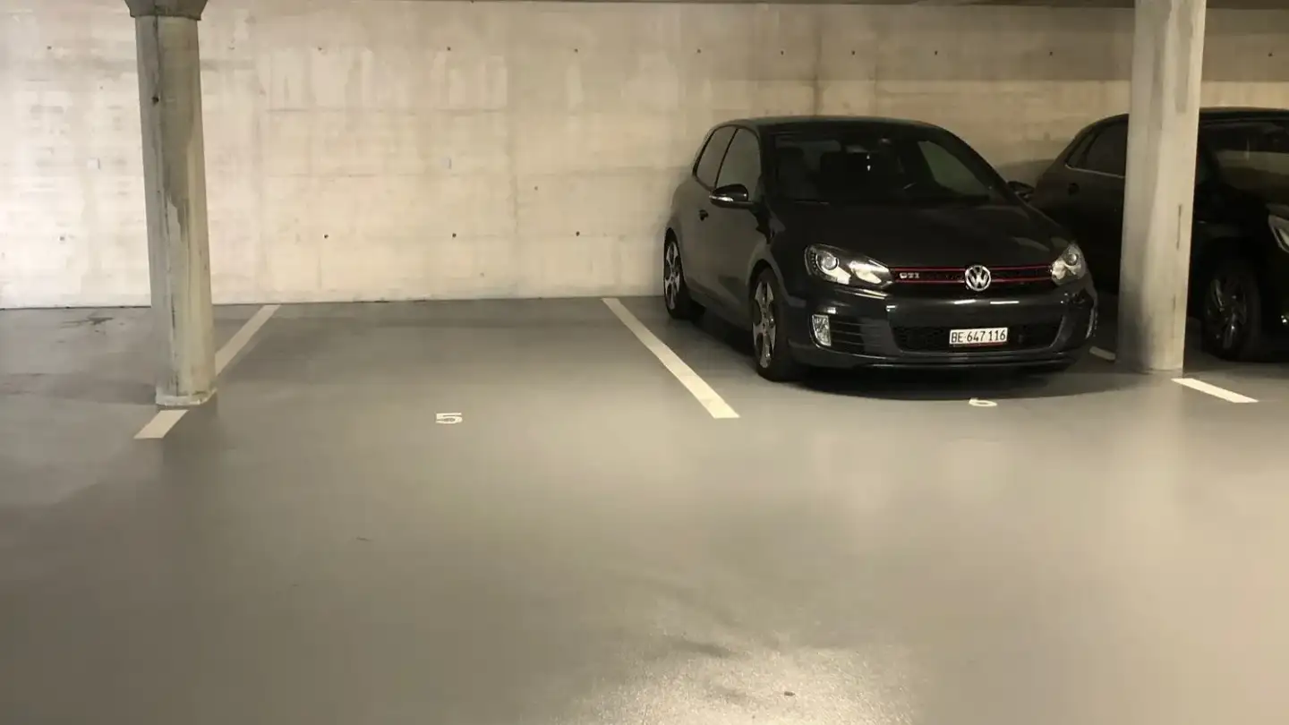 Tiefgaragenstellplatz mieten - Chemin Des Plantes 22, 2520 La Neuveville - Foto 3