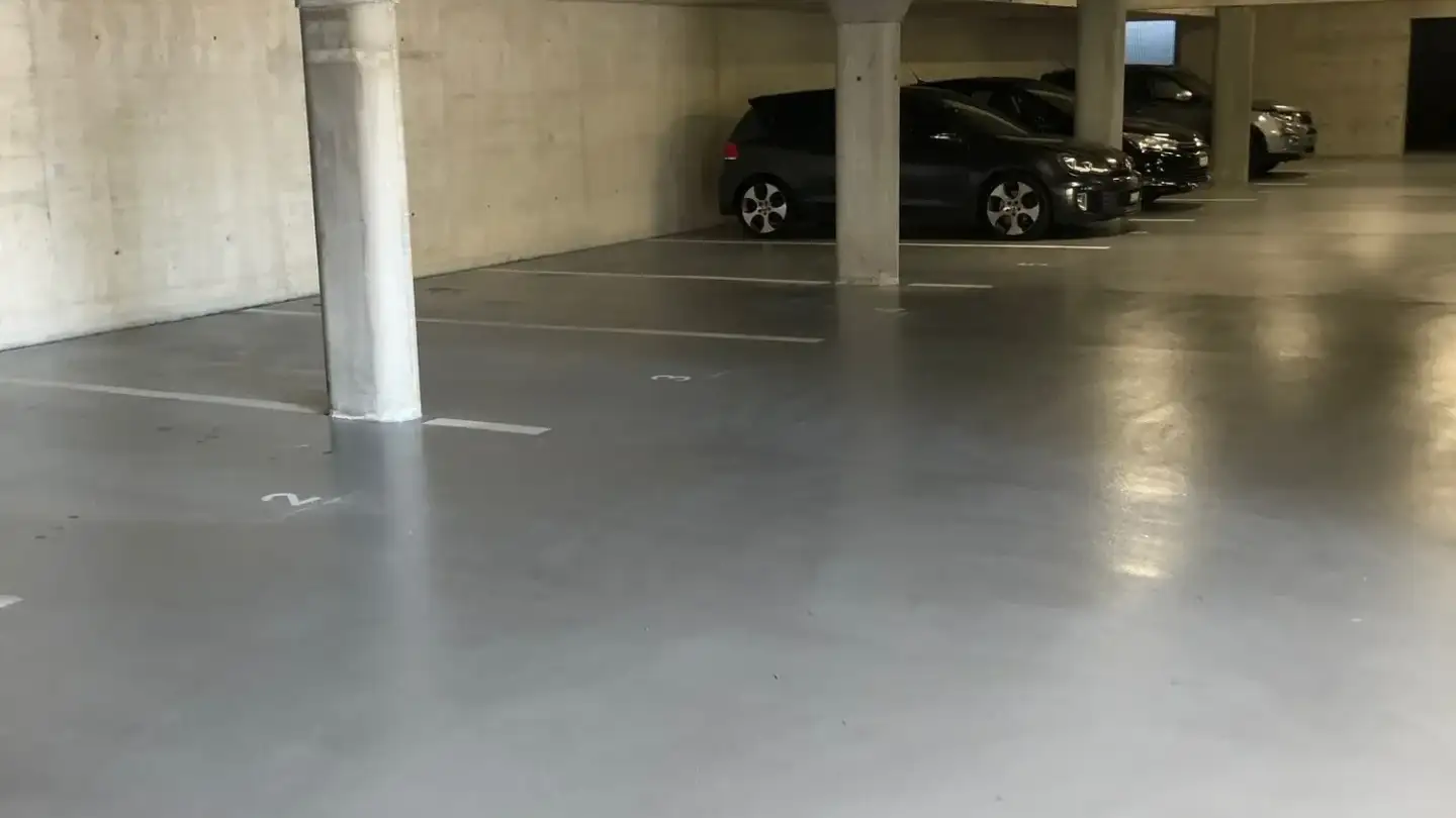Tiefgaragenstellplatz mieten - Chemin Des Plantes 22, 2520 La Neuveville