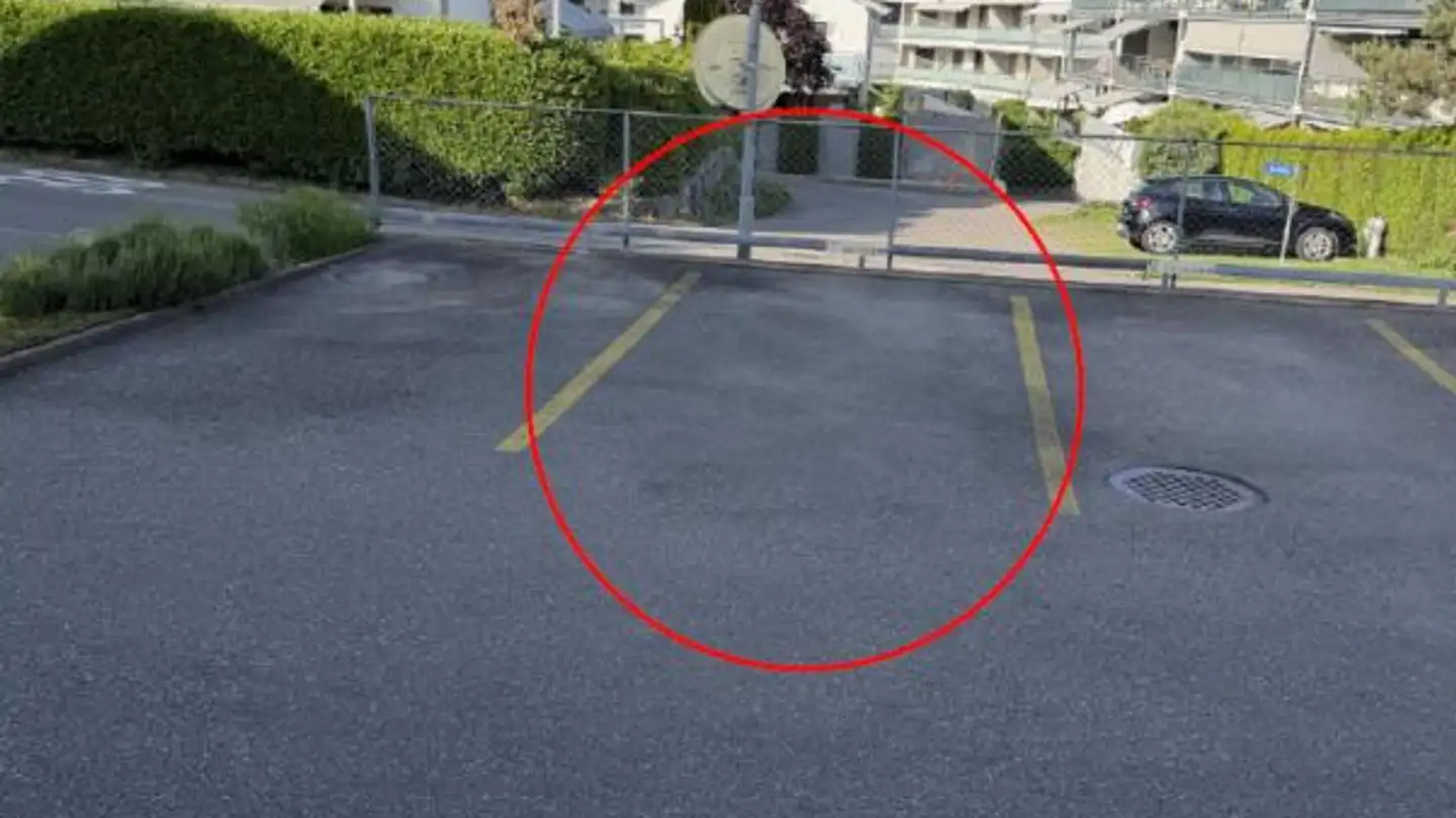 Place de parking extérieure à louer - Chottenrain 1, 6210 Sursee - Photo 3