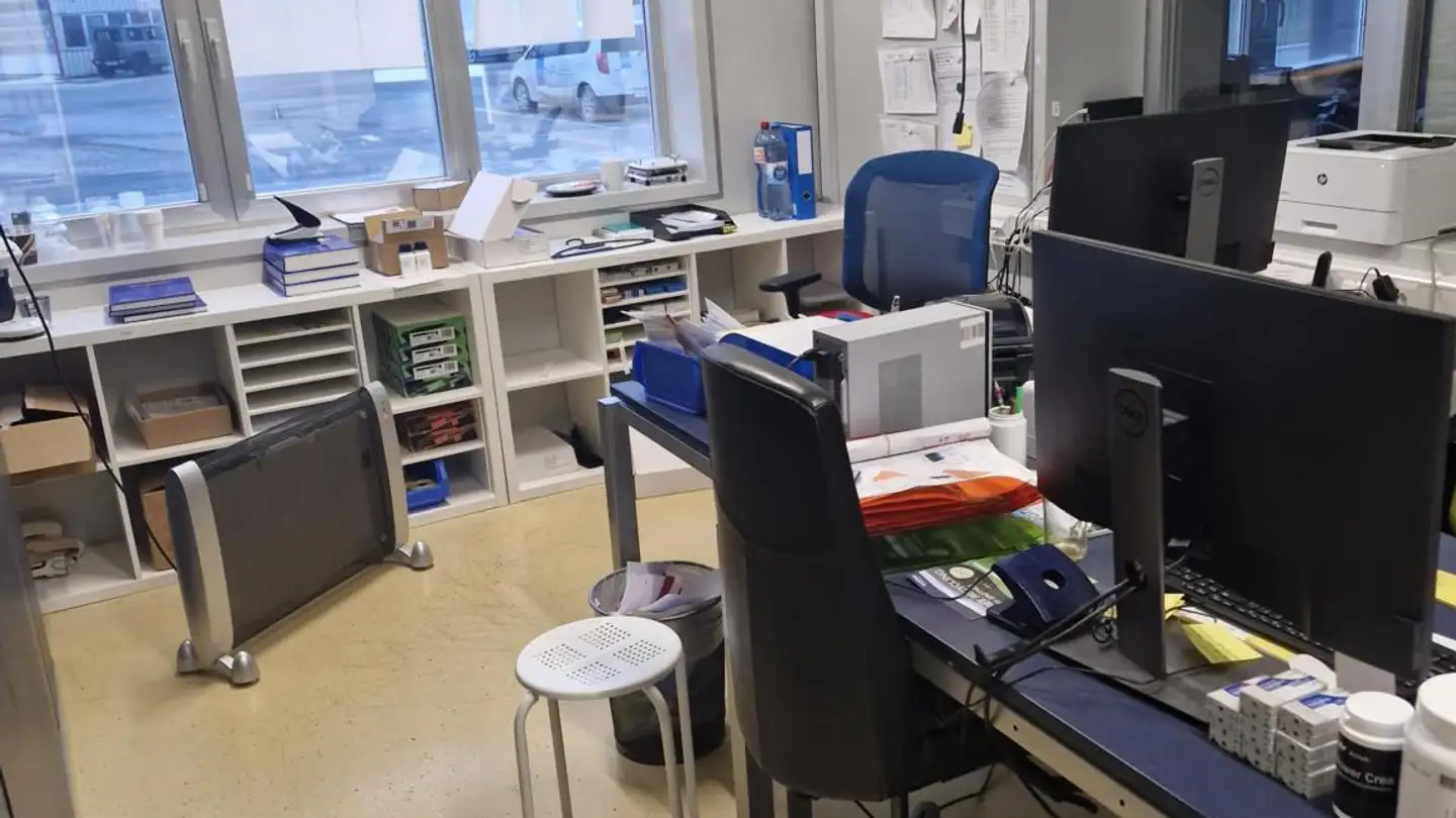 Mixed-use building for rent - 3979 Grône - Photo 3