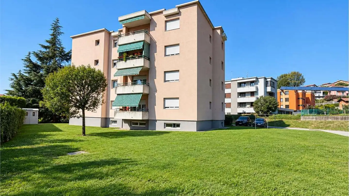 Mehrfamilienhaus kaufen - Via Bassora, 6834 Morbio Inferiore