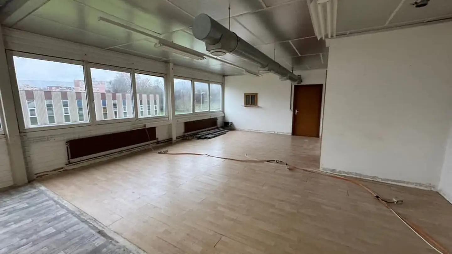 Commercial for rent - Chemin Des Grandes-Vies, 2900 Porrentruy - Photo 4