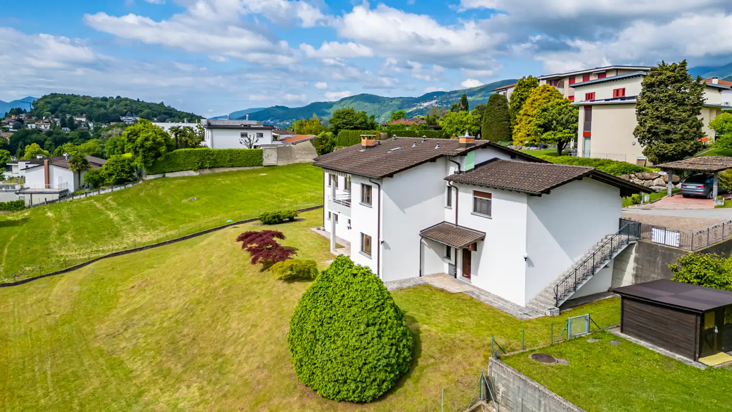 Casa bifamiliare in vendita - 6949 Comano