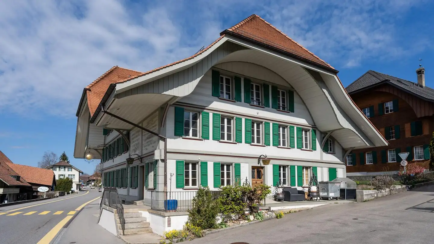 Mixed-use building for sale - Dorfstrasse 7, 3506 Grosshöchstetten - Photo 2