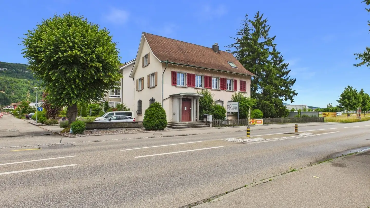 Dachgeschosswohnung mieten - Bernstrasse 158, 4852 Rothrist