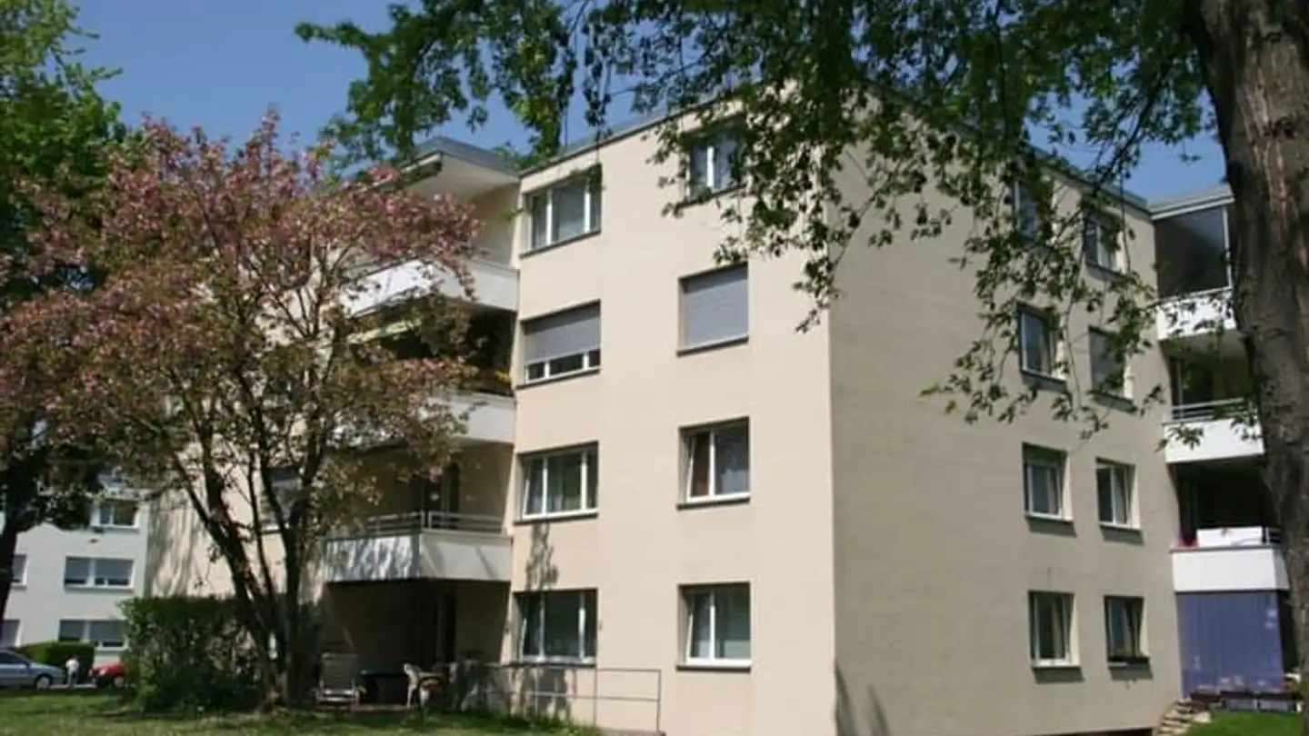 Single garage for rent - 8424 Embrach