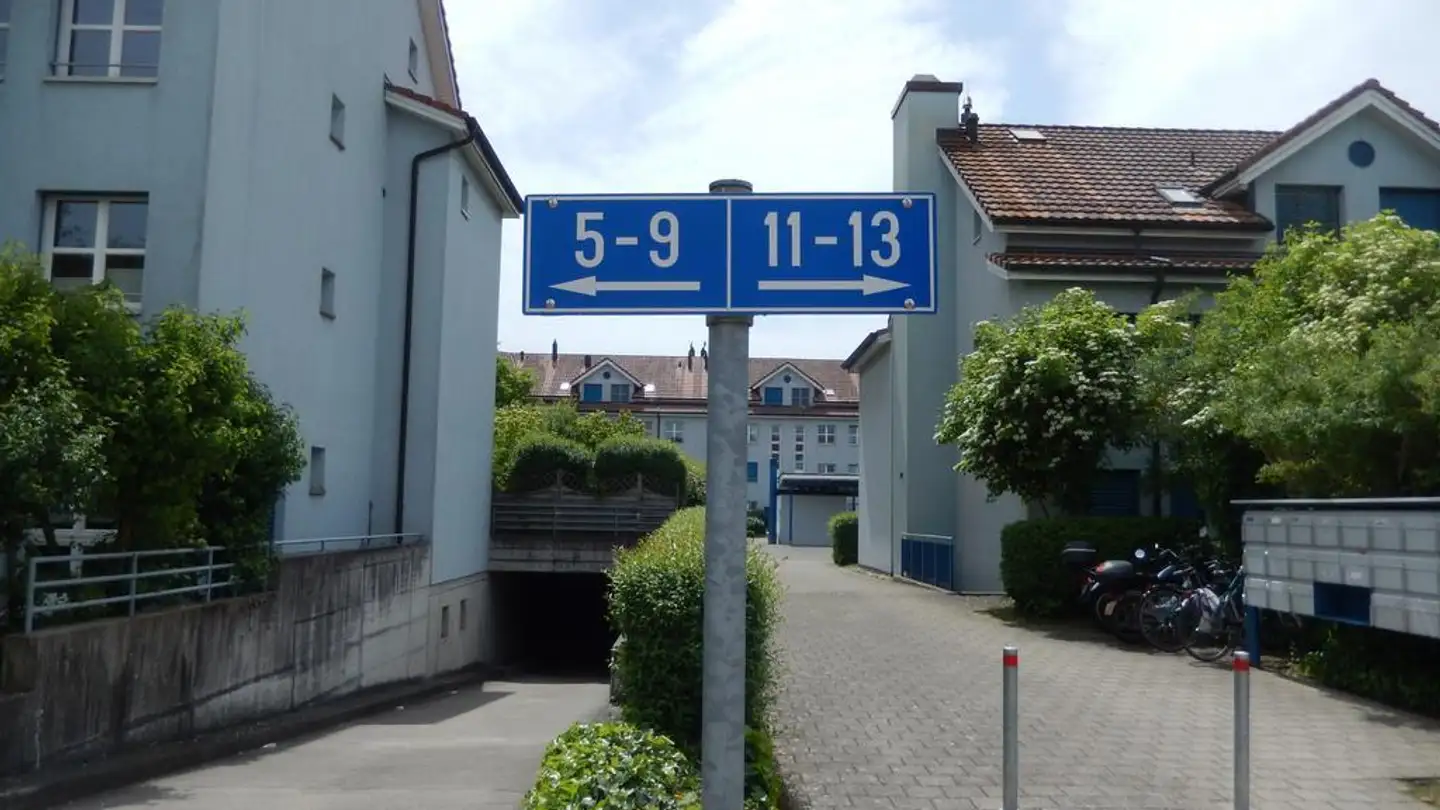 Tiefgaragenstellplatz mieten - Schlossackerstrasse, 8404 Winterthur