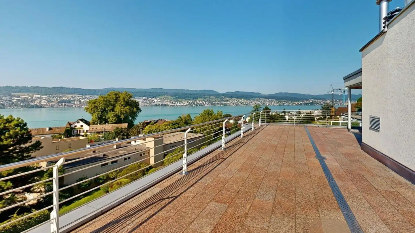 Penthouse for rent - Rebbergstrasse, 8706 Meilen