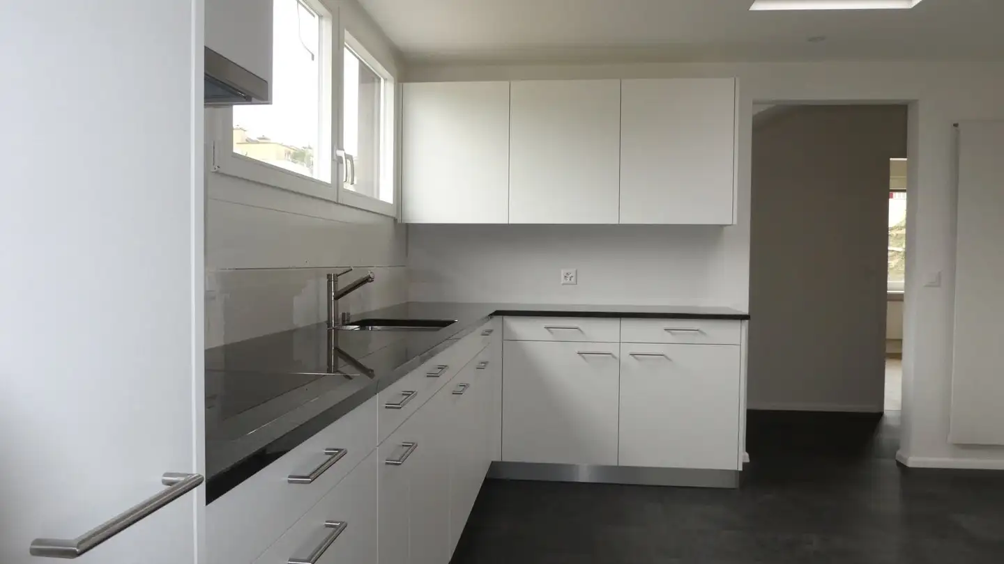 Attic flat for rent - Röschenzstrasse 97, 4242 Laufen - Photo 2