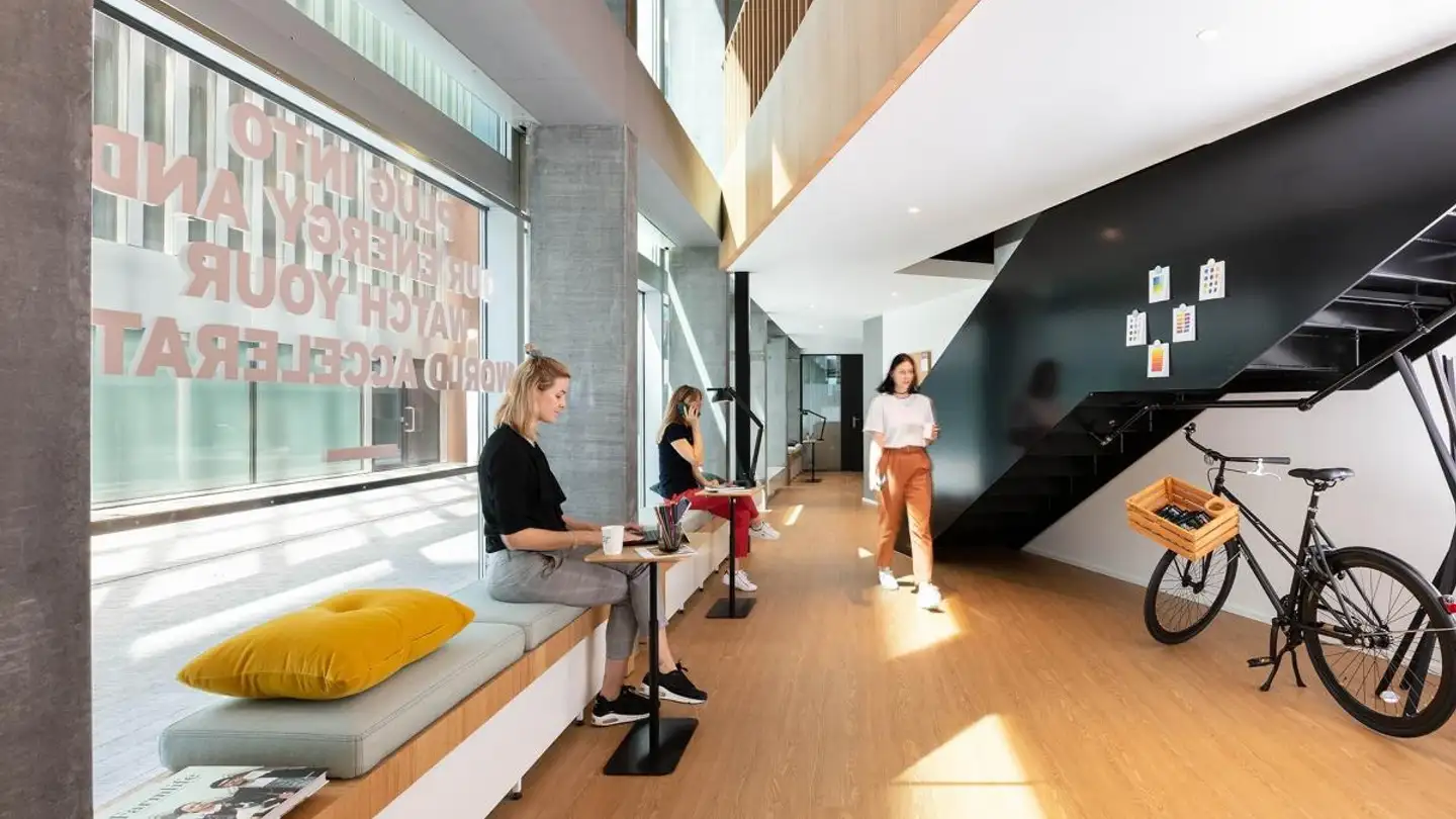 Office space for rent - Anlieferung The Circle 6, 8302 Kloten