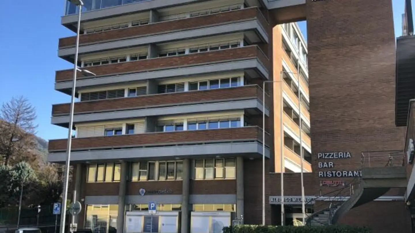 Spazio ufficio in affitto - Via Giuseppe Motta 2b, 6850 Mendrisio