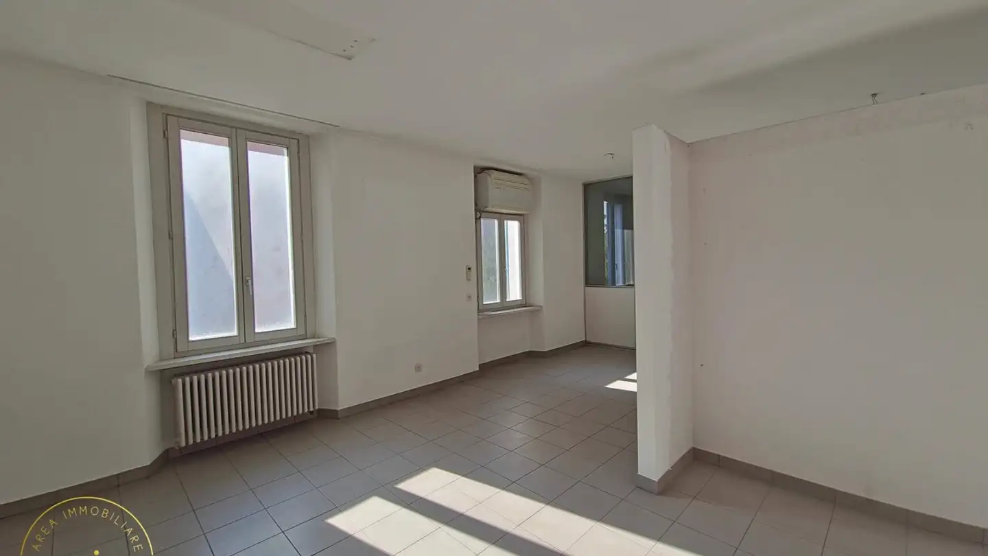 Immeuble mixte à vendre - 6830 Chiasso - Photo 2