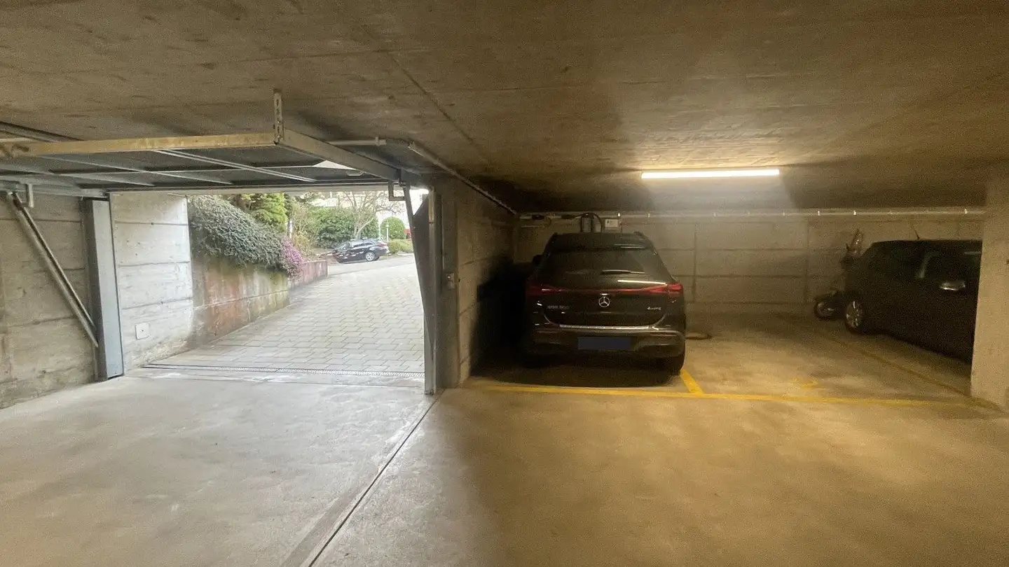 Tiefgaragenstellplatz mieten - Rietholzstrasse 32, 8125 Zollikerberg - Foto 2