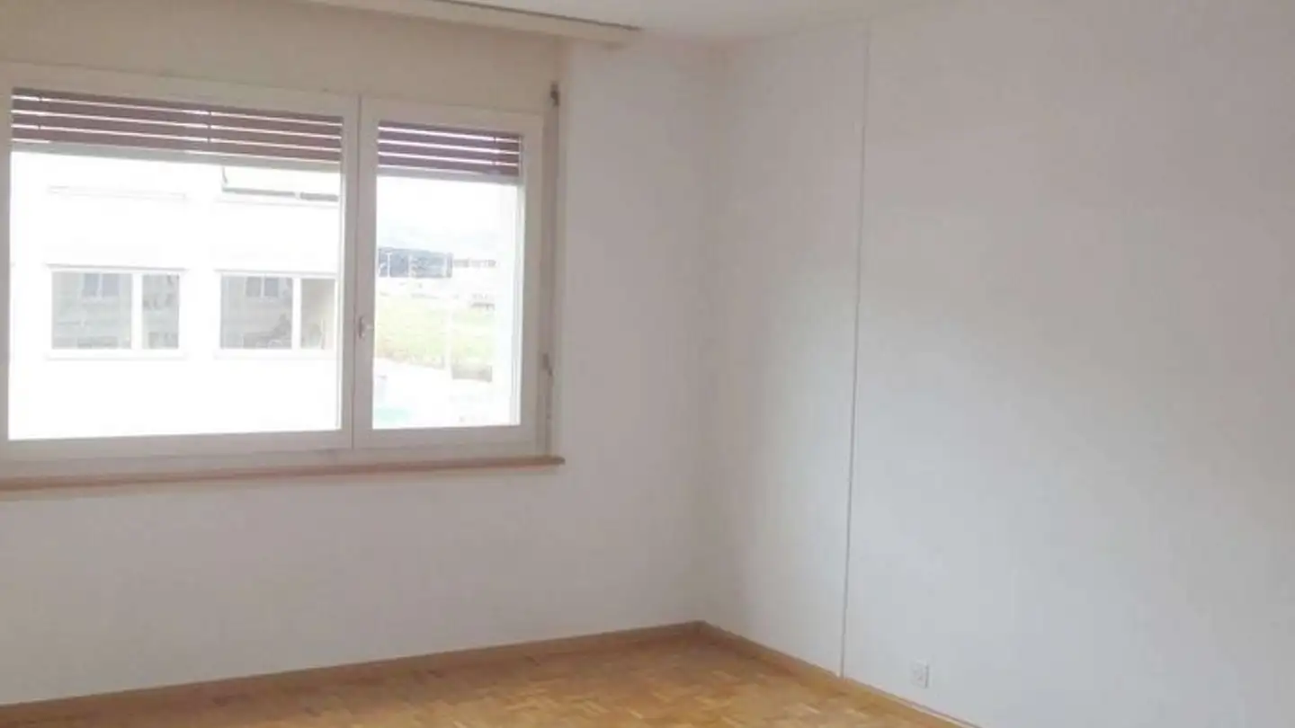 Apartment for rent - Rue De La Gare 16, 2074 Marin-Epagnier - Photo 3