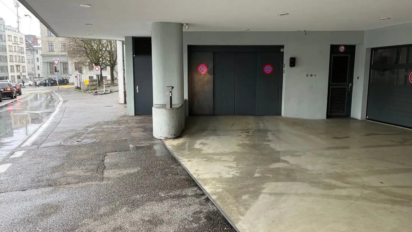 Parcheggio sotterraneo in affitto - Blumenbergplatz 5, 9000 St. Gallen