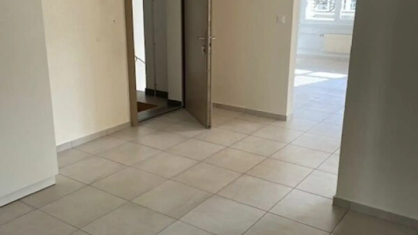 Wohnung mieten - Avenue De L'hôtel-De-Ville, 2400 Le Locle - Foto 2