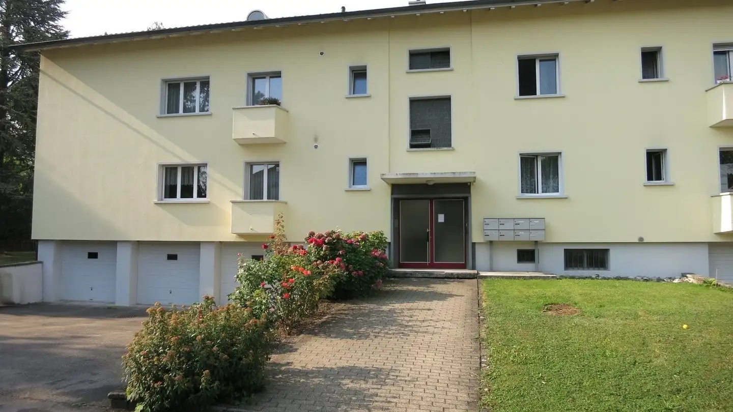 Garage individuel à louer - Unterer Kanalweg 45, 2560 Nidau