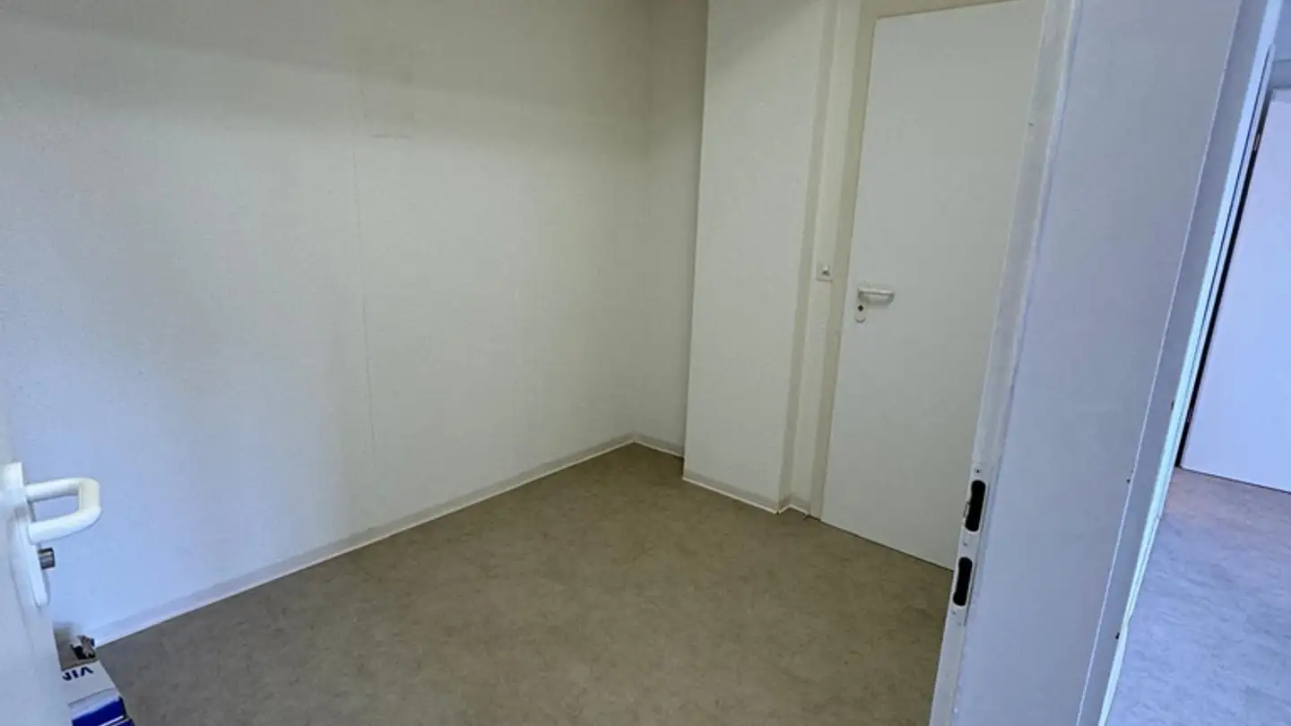 Bureau à louer - Zürcherstrasse 53, 8103 Unterengstringen - Photo 4