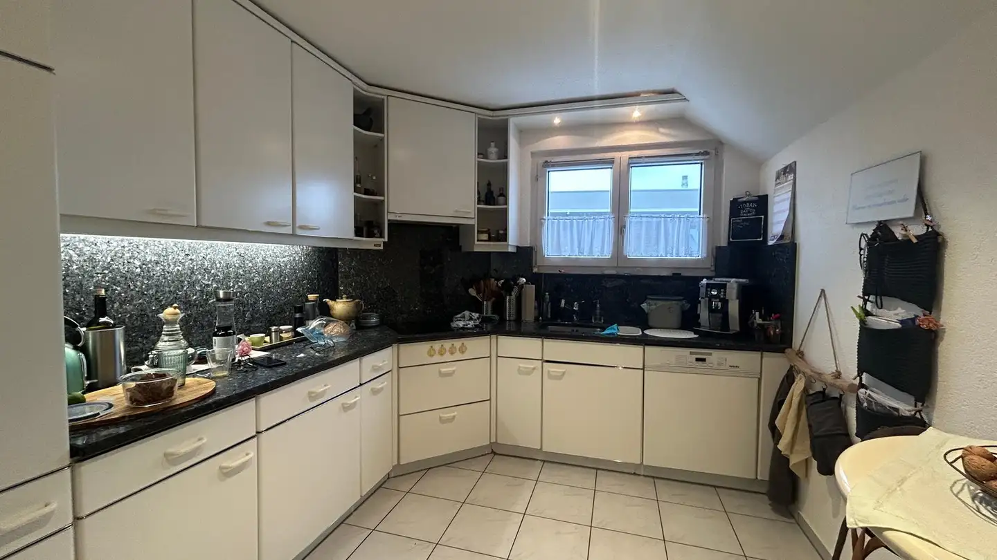 Dachgeschosswohnung mieten - Inwilerstrasse 11, 6340 Baar - Foto 4